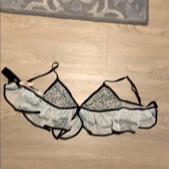 Victoria’s Secret lingerie 💕💕 - Picture 5 of 6